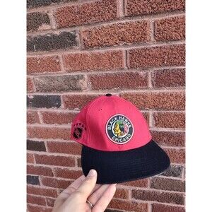 NHL 47 Chicago black hawks black and red snapback hat one size hockey